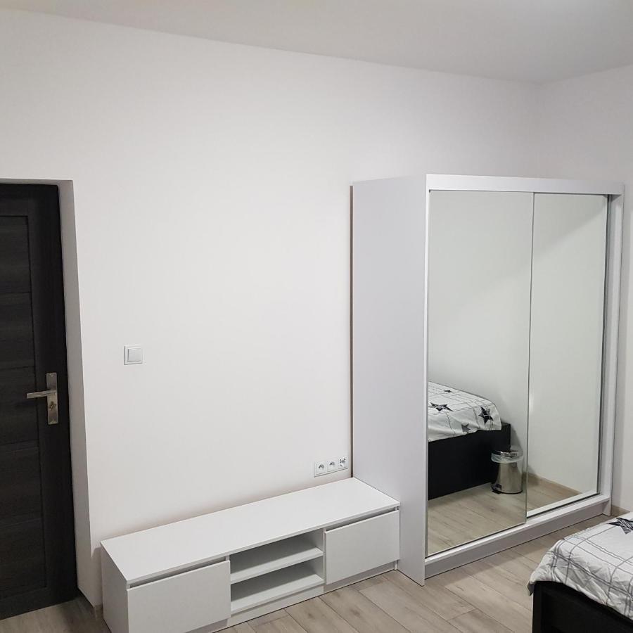 Mirrorroom Pl Downtown Varşovia Exterior foto